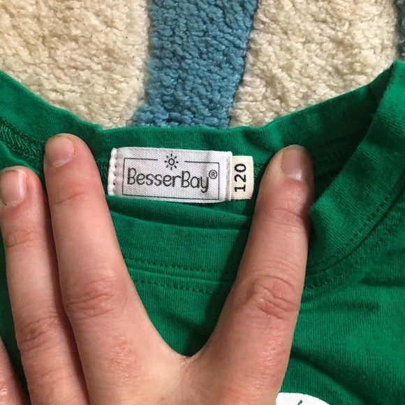 Besser Bay St. Patrick’s Day shamrock t-shirt. - Picture 4 of 6